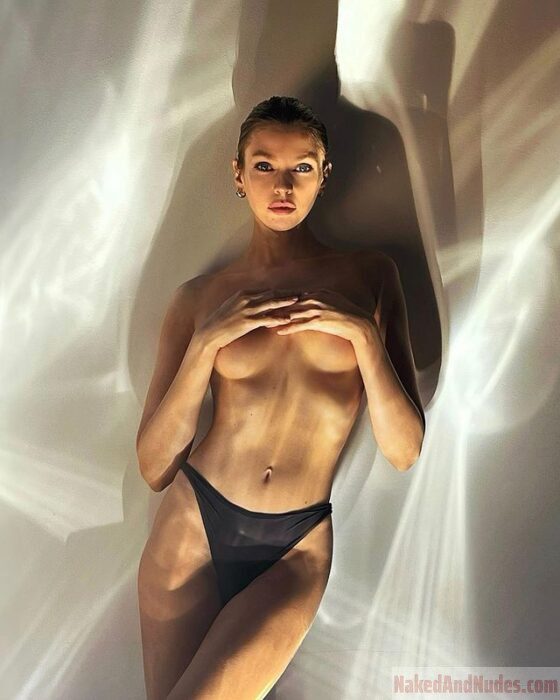 naked Stella Maxwell
