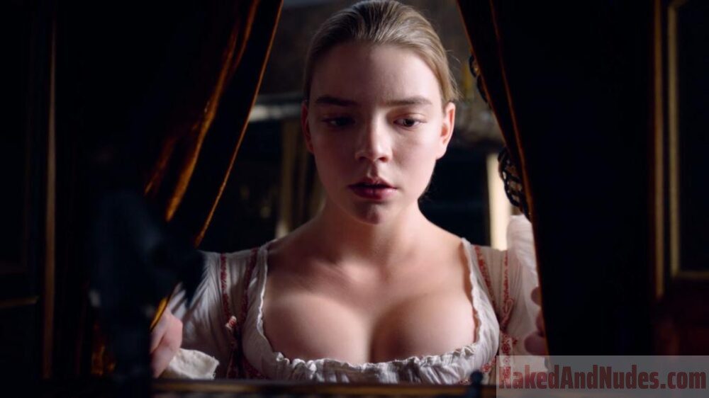 naked Anya Taylor-Joy